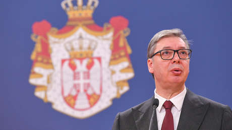 Zajárova comenta la postura de Vucic sobre armas a Kiev: Serbia parece tener dos presidentes