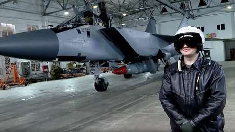 Una máscara con veneno y un video de toneladas de dinero: detalles del fallido plan de Kiev de secuestrar caza ruso