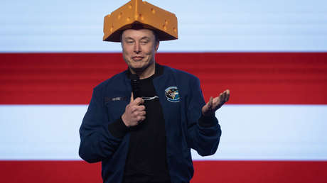 Musk: En menos de 20 años se podrá descargar la copia de una mente humana a un robot