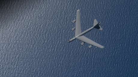 Bombarderos de EE.UU. realizan demostración de ataque en el Caribe en medio de agresiones contra Venezuela