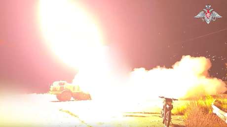 VIDEO: 'Huracán' de cohetes ruso destruye posiciones ucranianas en Donetsk