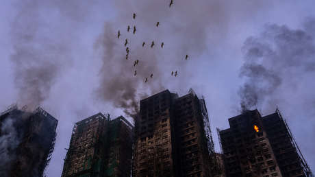 Aumenta la cifra de fallecidos por el incendio residencial en Hong Kong