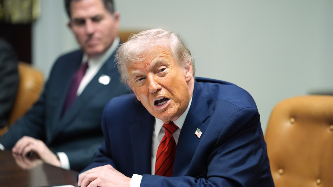 Trump tiene discusiones 