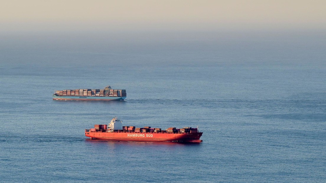 Fuerzas especiales de EE.UU. interceptan un carguero entre China e Irán y destruyen su carga