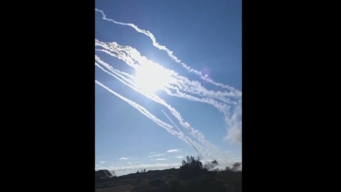 VIDEO: Artillería de cohetes china dispara misiles hacia Taiwán