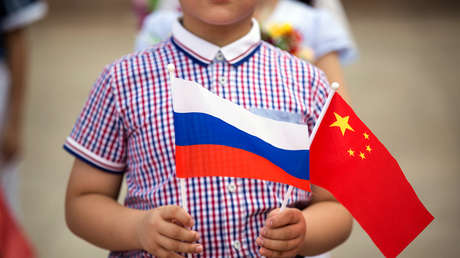 Rusia da un nuevo paso para estrechar lazos con China