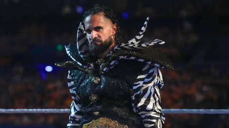 "¿No hay dinero manchado de sangre en EE.UU.?": el duro 'disparo' de una estrella de la WWE