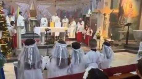 Los cristianos de Gaza celebran la Navidad por primera vez en dos años (VIDEO)
