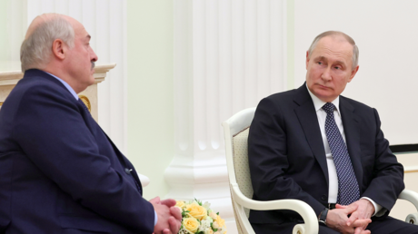 Lukashenko: Putin rechazó "categóricamente" atacar centros de toma de decisiones de Kiev