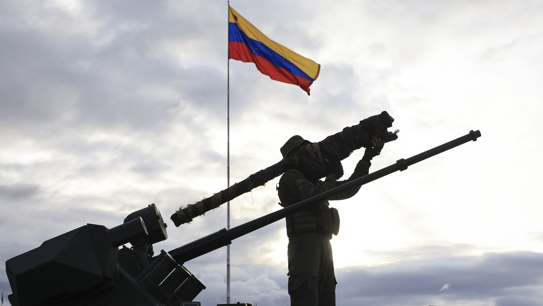 Venezuela afirma que si algo le ocurriese a Maduro, las FANB están activadas para resguardar el país