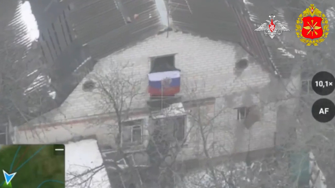 VIDEO: Rusia iza su bandera en una nueva localidad liberada