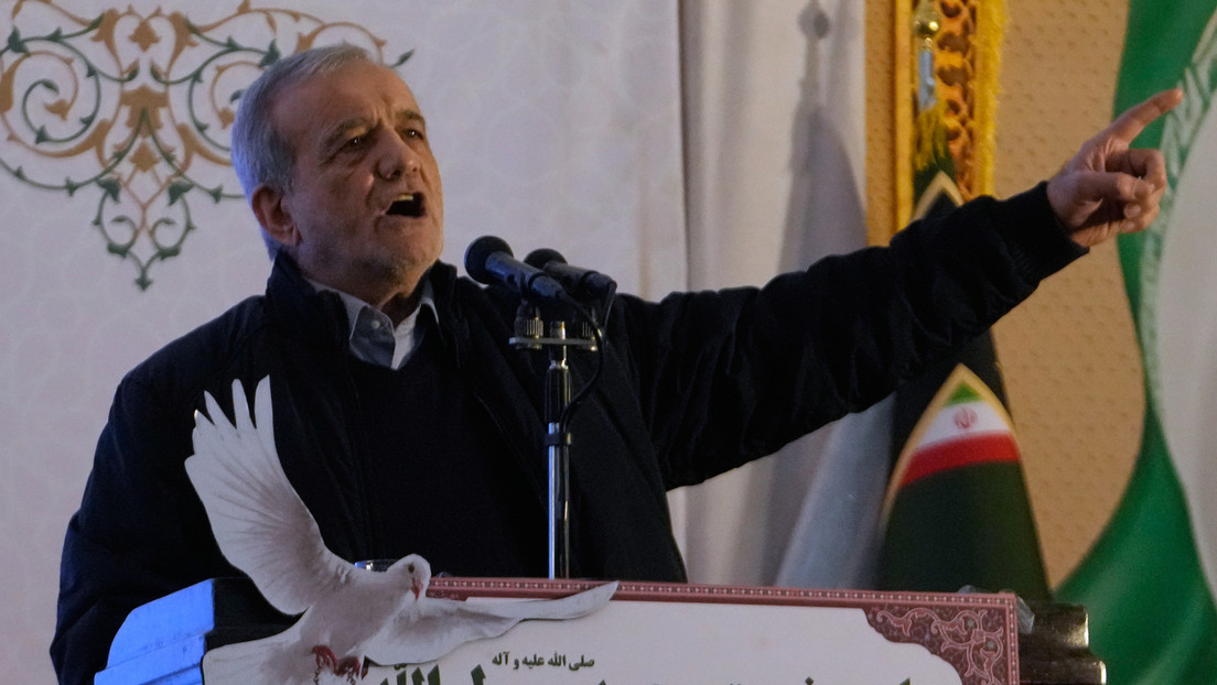 Presidente de Irán: EE.UU. se equivoca al creer que sus tácticas contra adversarios funcionarán aquí