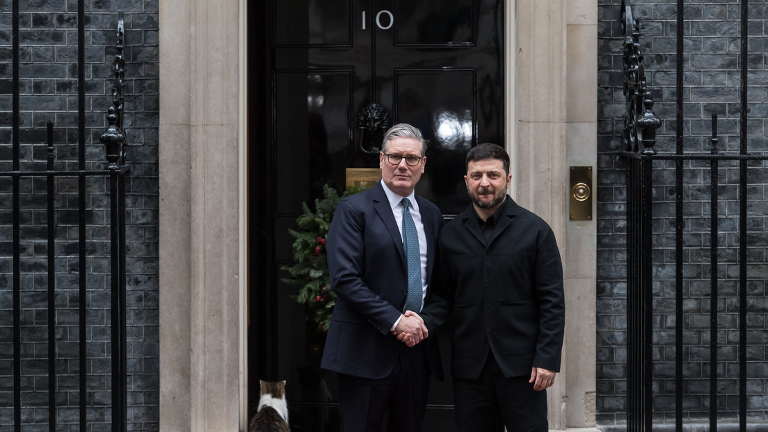 Starmer hace una promesa a Ucrania de 100 años de duración