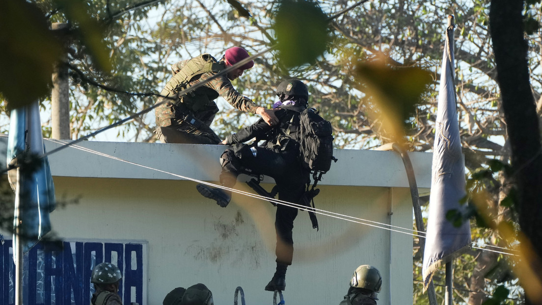 8 policías muertos y alerta máxima: fuertes disturbios sacuden prisiones de Guatemala (VIDEOS)