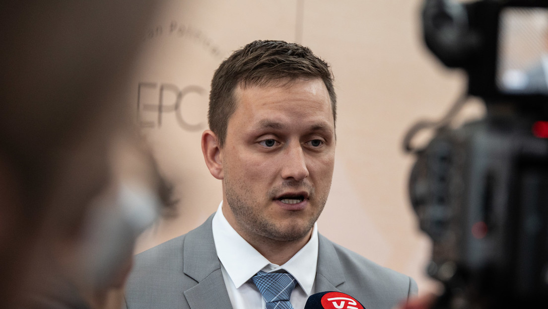 El primer ministro de Groenlandia pide a su pueblo prepararse para una posible invasión de EE.UU.