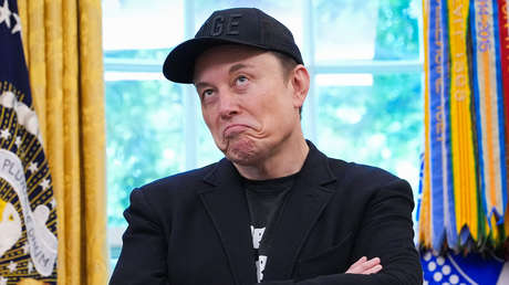 Musk cuenta cómo sus impuestos "estropearon" el ordenador del servicio fiscal