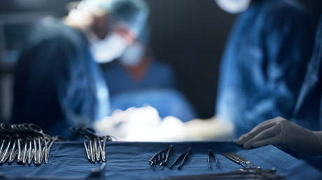 Demandan a la administración de Trump por prohibir intervenciones médicas de sexodiversidad