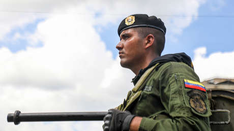 Maduro ordena el despliegue del Comando para la Defensa Integral de la Nación