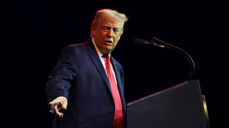 Trump asegura que intentaron destituirlo por pedir a Ucrania que "no hiciera trampas"