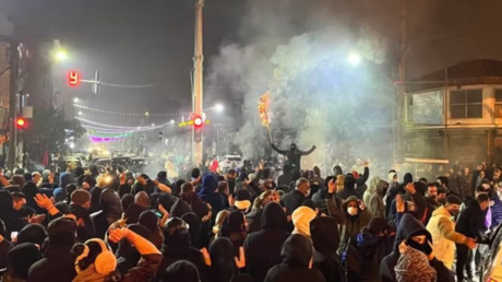 Cómo los enemigos de Irán incentivan las protestas desde afuera
