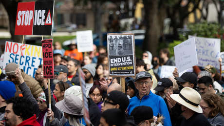 "Fuera ICE para siempre": Las protestas contra el ICE se multiplican por todo EE.UU. (VIDEOS)
