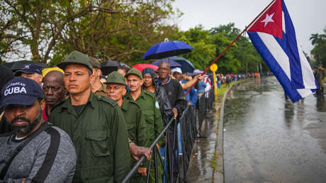 Cuba honra a 32 soldados asesinados por EE.UU. en Caracas con un multitudinario adiós