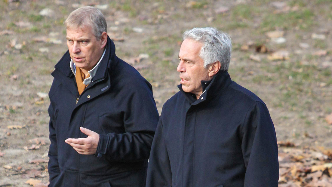 Revelan nueva información sobre los vínculos del expríncipe Andrés con Epstein