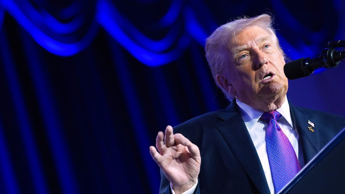 Trump dice que podría enviar un segundo portaviones a atacar Irán si fracasan las conversaciones