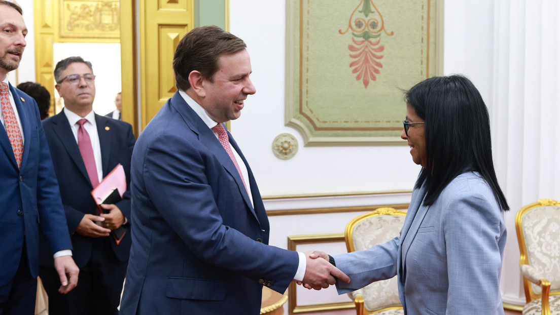 ¿Nuevos proyectos en Venezuela? Delcy Rodríguez recibe a representantes de Shell