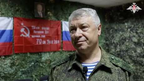 El teniente general Vladímir Alekséyev