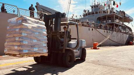 México envía dos buques con ayuda humanitaria para Cuba