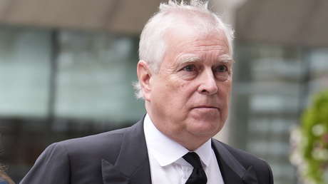Detienen al expríncipe británico Andrés en medio del escándalo por sus vínculos con Epstein