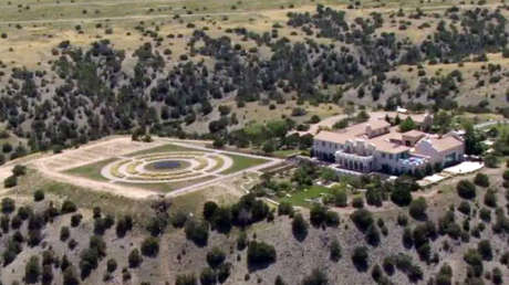 El caso Epstein se hunde más en la oscuridad: indagan posibles entierros en su 'Rancho Playboy'