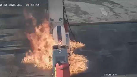 VIDEO: Miembros del CJNG intentan incendiar una gasolinera tras la muerte del Mencho