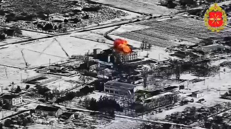 Golpe quirúrgico de Guerán: militares rusos destruyen depósito de drones enemigos (VIDEO)