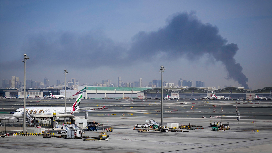 Rascacielos en llamas, vuelos suspendidos: ¿Qué pasa en EAU en medio de la respuesta iraní a los ataques de EE.UU. e Israel?