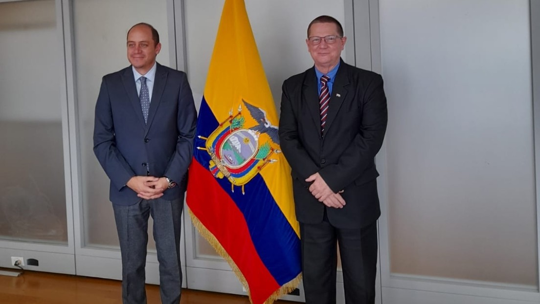 Ecuador declara persona 
