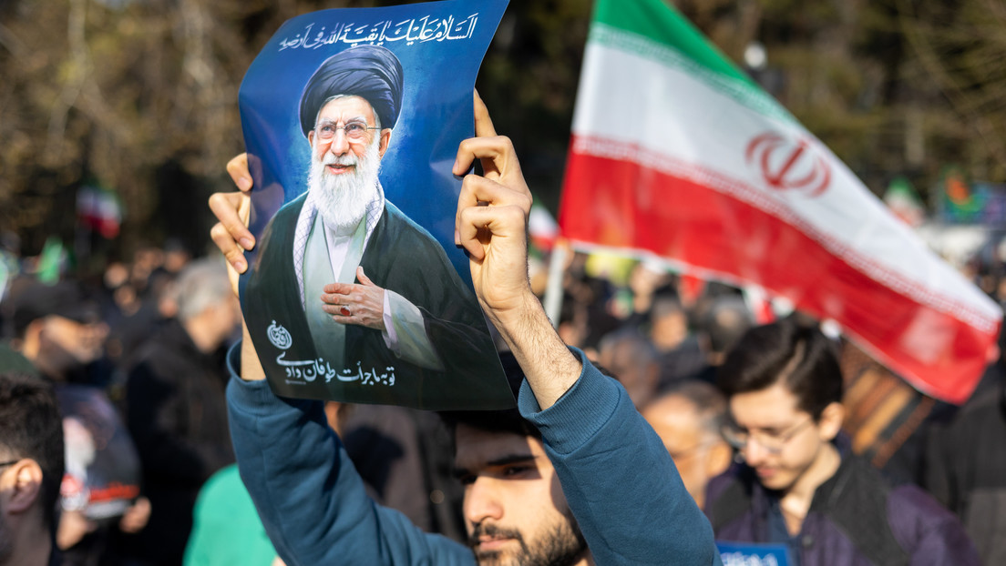 Cómo el sistema iraní entierra la ilusión de un cambio de régimen pese a la muerte de sus líderes