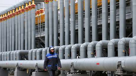 Putin denuncia que el régimen de Kiev se prepara para volar dos importantes gasoductos