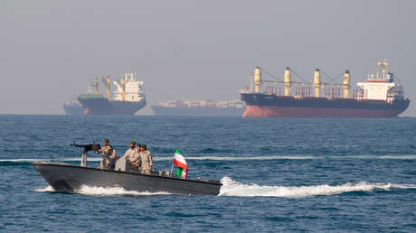 La sombría "bienvenida" de militares de Irán a la llegada de fuerzas de EE.UU. al estrecho de Ormuz