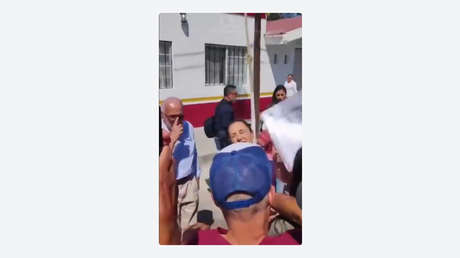 VIDEO: Golpean por accidente a Sheinbaum en un ojo