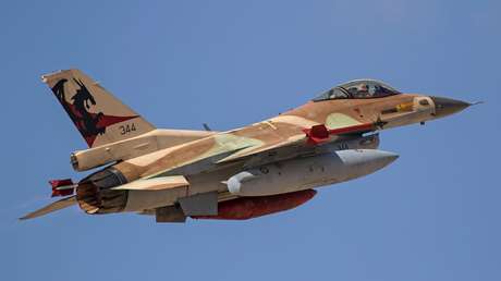 Israel afirma haber eliminado el avión del líder supremo de Irán en Teherán