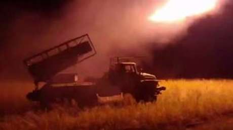 VIDEO: 'Granizo' ruso destruye una fortificación ucraniana y deja al enemigo sin equipo militar