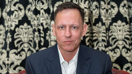 "¿Hay que quemar a Peter Thiel?": Asesor del Vaticano arremete contra cofundador de PayPal