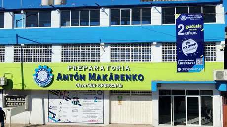 Estudiante de 15 años asesina a dos profesoras con un fusil de asalto en México
