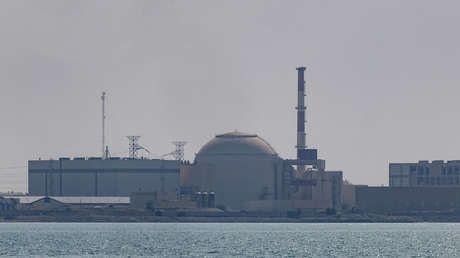 EE.UU. e Israel bombardean central nuclear de Irán, que señala "amenaza a la seguridad regional"