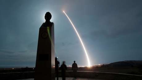 EE.UU. evalúa ofrecer tecnología nuclear a un aliado de Oriente Medio mientras bombardea a Irán por la misma razón