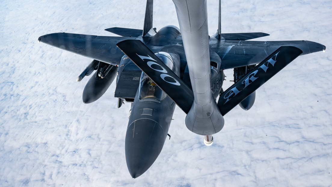 Qué aeronaves perdió EE.UU. durante el rescate de los pilotos en Irán