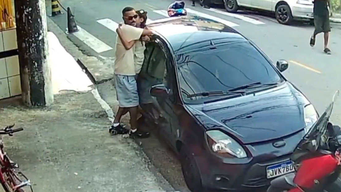 Hombre ebrio pierde el control de su auto y atropella a cuatro niños ...