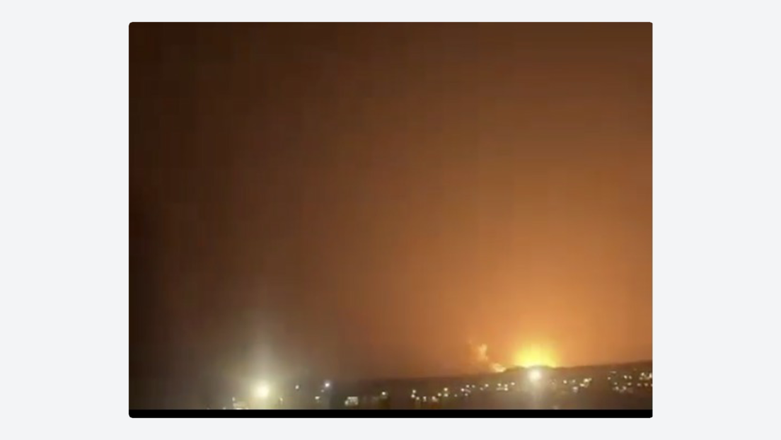 EE.UU. e Israel atacan un complejo petroquímico y planta de aluminio en Irán (FOTO)